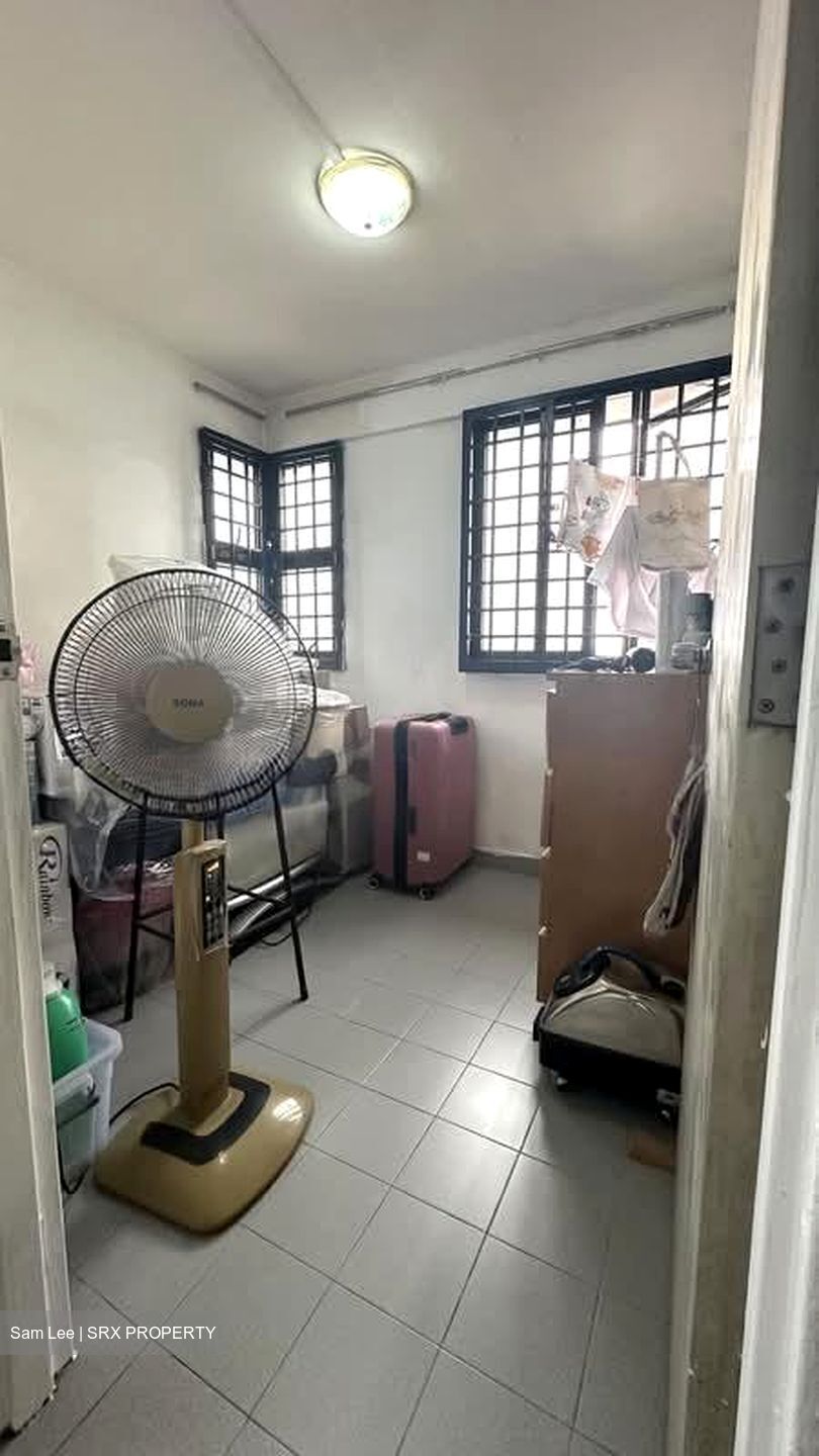 Blk 211 Boon Lay Place (Jurong West), HDB 3 Rooms #545988721